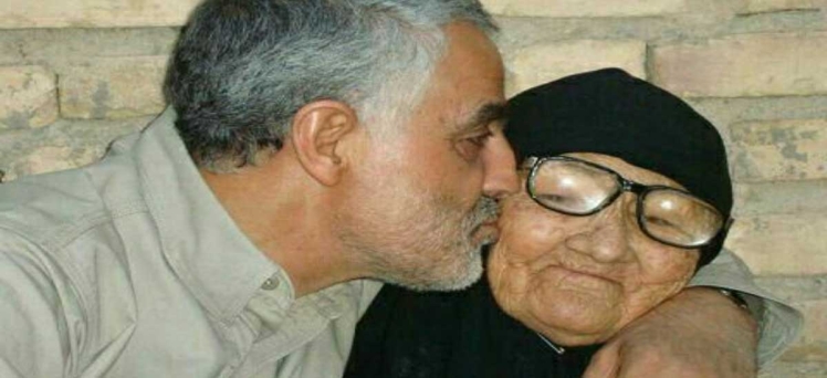 جهان‏بينى‏ :باب احسان  به پدر و مادر--1 «ِبالْوَالِدَيْنِ » چند تا نكته؟ تاچهل تا نكته درمى آورم، از يك آيه برايمان تفسير كن‏...